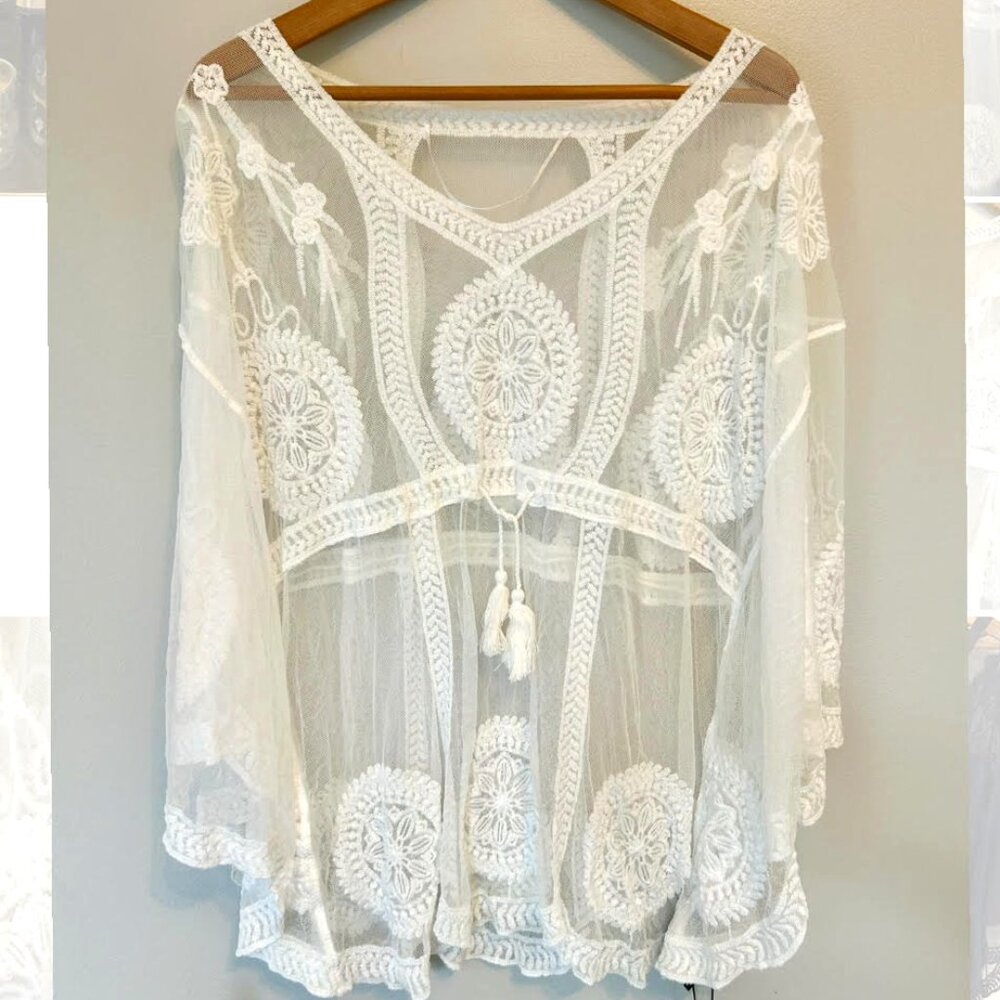 NWT - Vince Camuto White Swim Coverup - GORG!